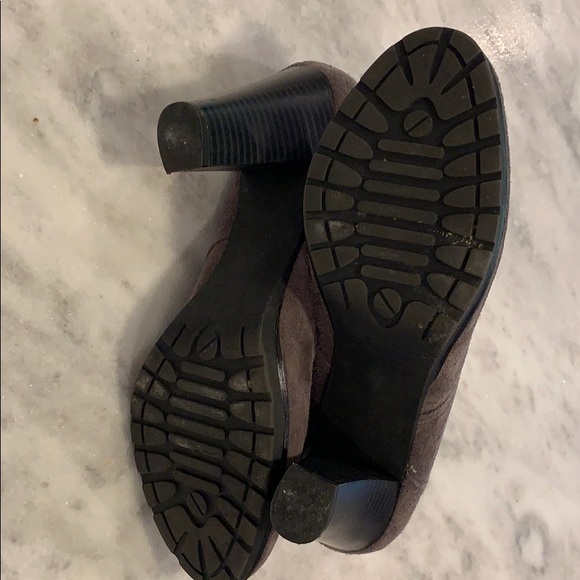 White Mountain Ankle Boots - tie up - Picture 6 of 6